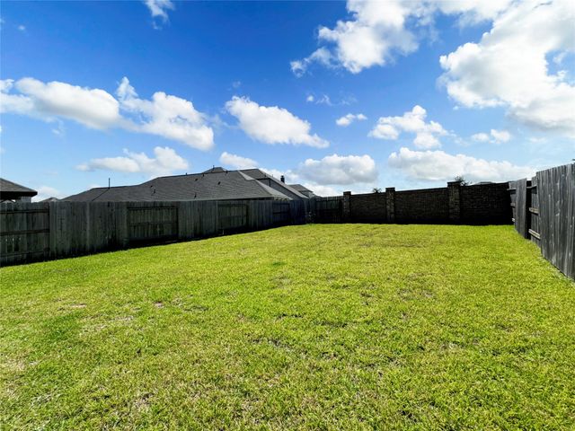 3205 Cornflower Coast Court, Texas City, TX 77568