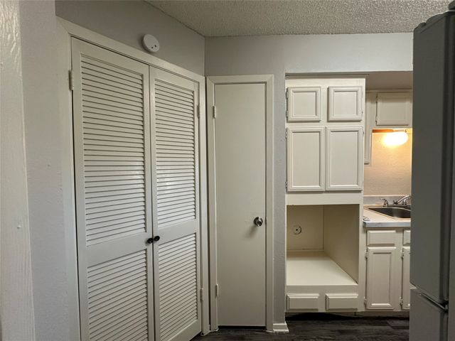 9696 Walnut Street 1301, Dallas, TX 75243