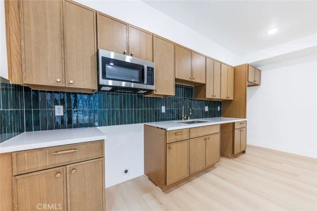 1065 S Corning Street C, Los Angeles, CA 90035