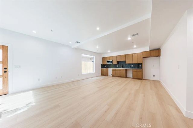 1065 S Corning Street C, Los Angeles, CA 90035