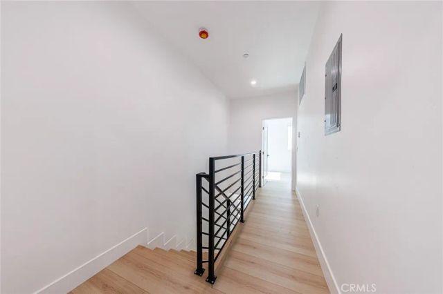 1065 S Corning Street C, Los Angeles, CA 90035