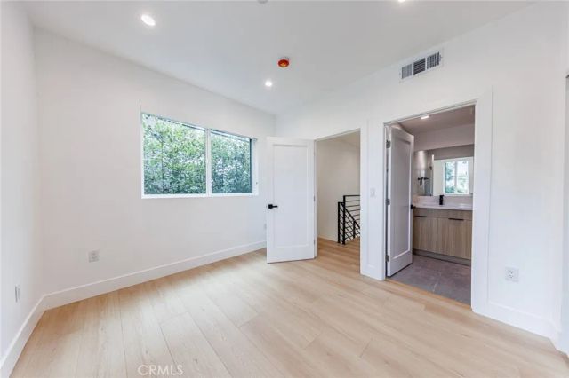 1065 S Corning Street C, Los Angeles, CA 90035