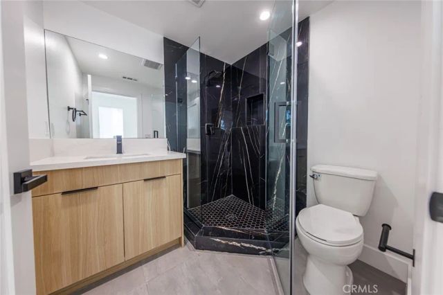 1065 S Corning Street C, Los Angeles, CA 90035