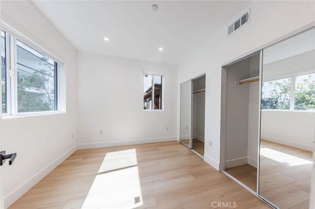 1065 S Corning Street C, Los Angeles, CA 90035