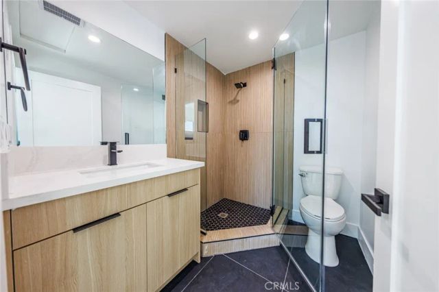 1065 S Corning Street C, Los Angeles, CA 90035