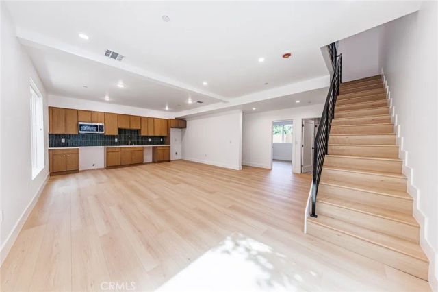 1065 S Corning Street C, Los Angeles, CA 90035