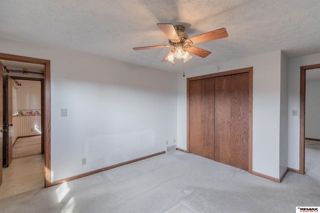 600 McKelvie Road, Lincoln, NE 68521