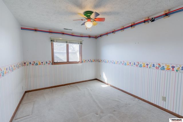 600 McKelvie Road, Lincoln, NE 68521