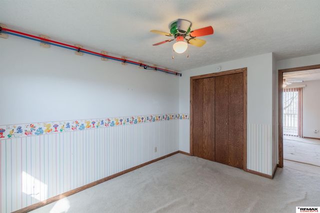 600 McKelvie Road, Lincoln, NE 68521