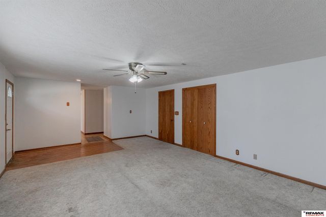 600 McKelvie Road, Lincoln, NE 68521