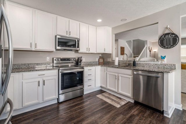 6862 Riding Trail Drive, Canal Winchester, OH 43110
