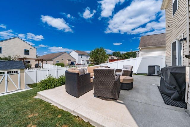 6862 Riding Trail Drive, Canal Winchester, OH 43110