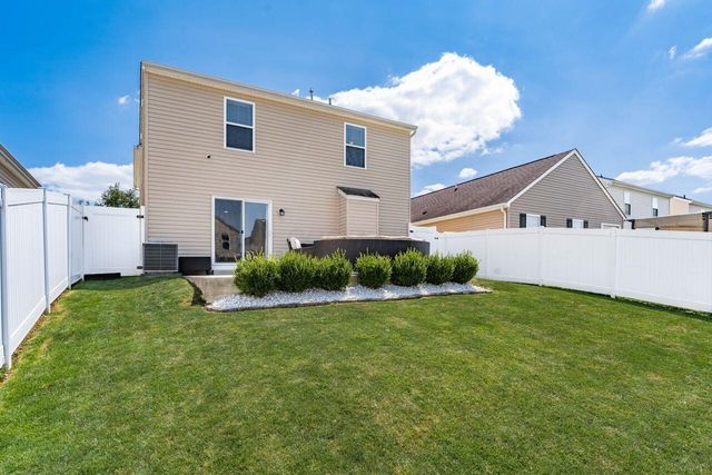6862 Riding Trail Drive, Canal Winchester, OH 43110