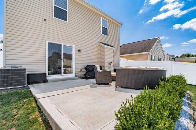 6862 Riding Trail Drive, Canal Winchester, OH 43110