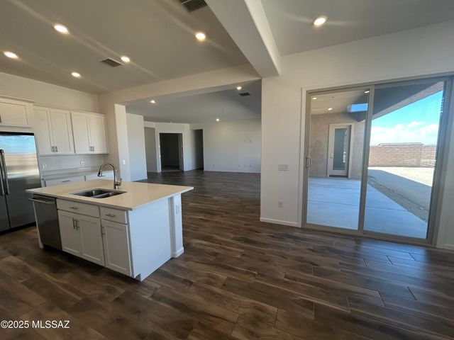 13975 N Crooked Creek Drive, Marana, AZ 85658