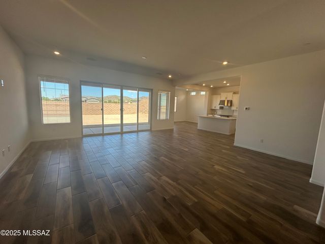 13975 N Crooked Creek Drive, Marana, AZ 85658