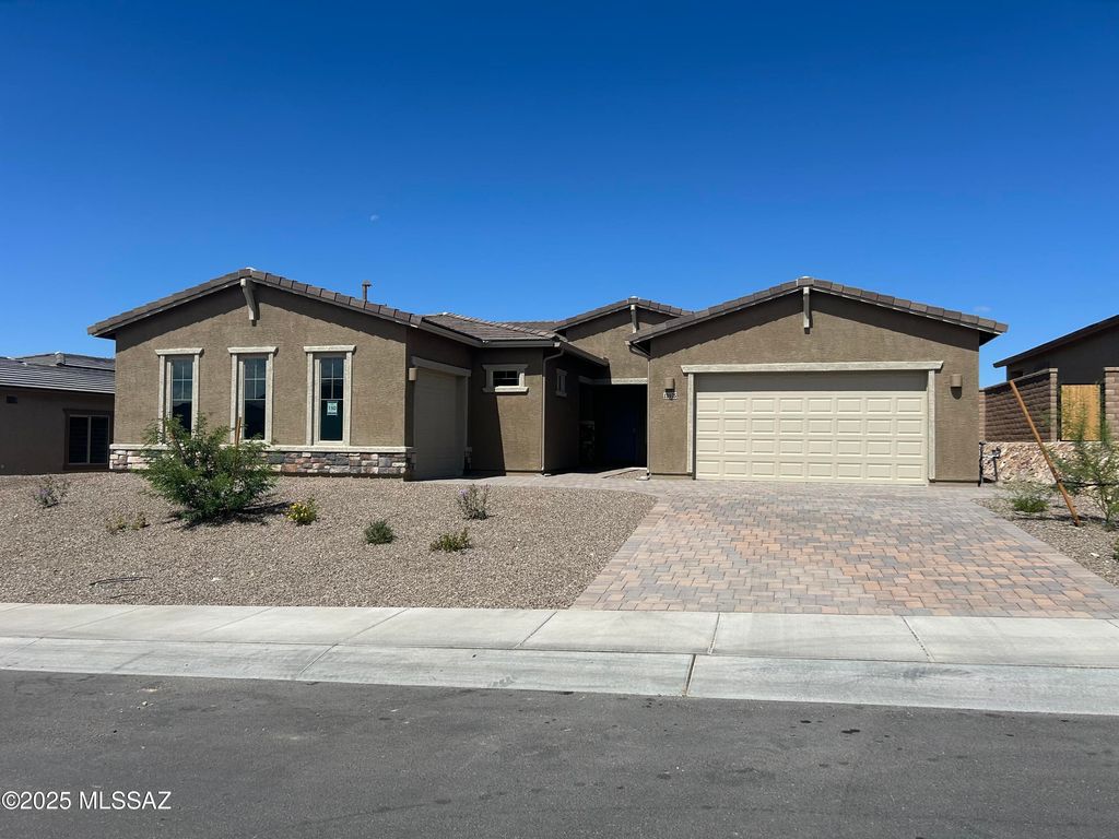 13975 N Crooked Creek Drive, Marana, AZ 85658