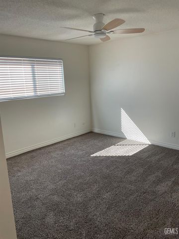11709 Brockridge Court, Bakersfield, CA 93312