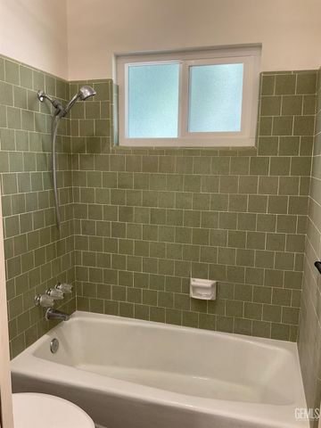 11709 Brockridge Court, Bakersfield, CA 93312