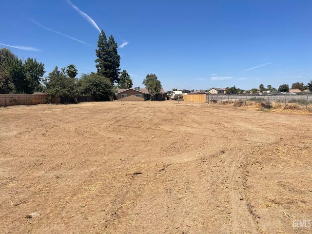 11709 Brockridge Court, Bakersfield, CA 93312