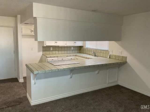 11709 Brockridge Court, Bakersfield, CA 93312