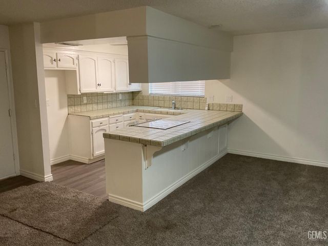 11709 Brockridge Court, Bakersfield, CA 93312