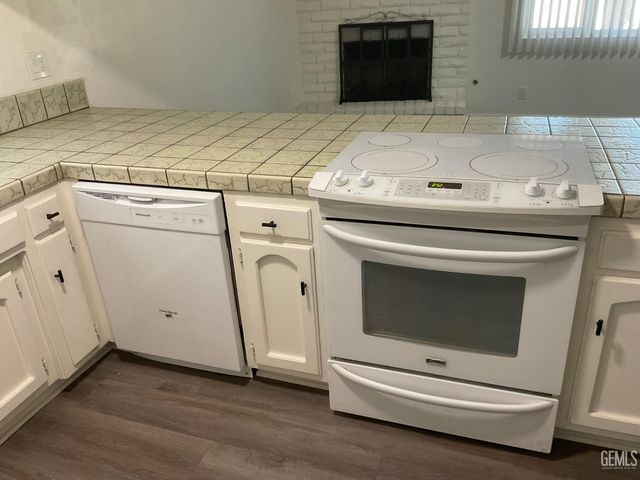 11709 Brockridge Court, Bakersfield, CA 93312