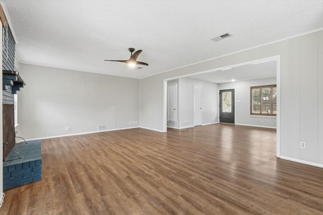 1321 Kings Row, Denton, TX 76209