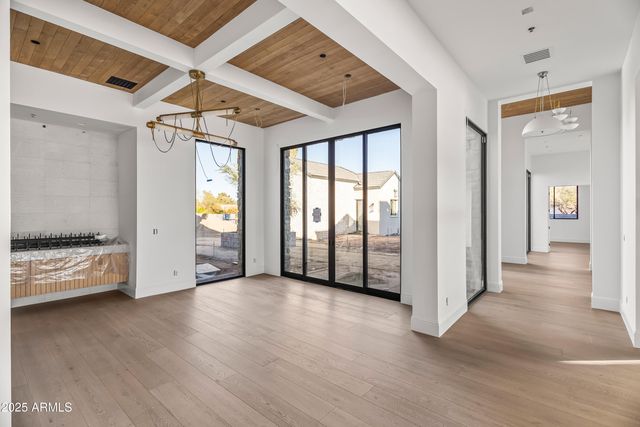 7031 E PARADISE Drive, Scottsdale, AZ 85254