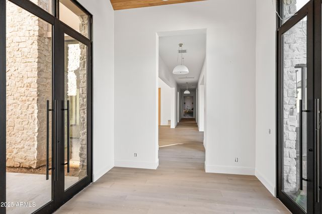 7031 E PARADISE Drive, Scottsdale, AZ 85254