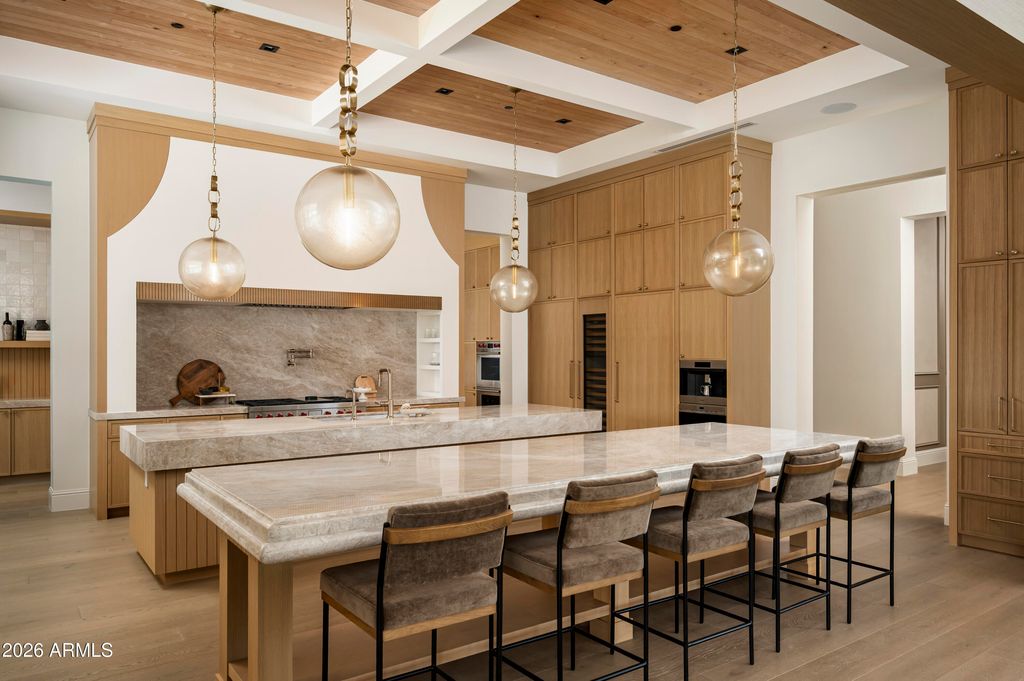 Image 18 of property listing at 7031 E PARADISE Drive, Scottsdale, AZ 85254