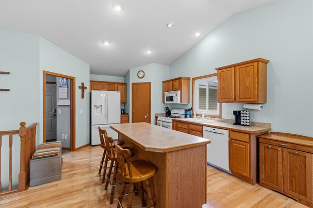 10464 Spruce Street, Chisago City, MN 55013