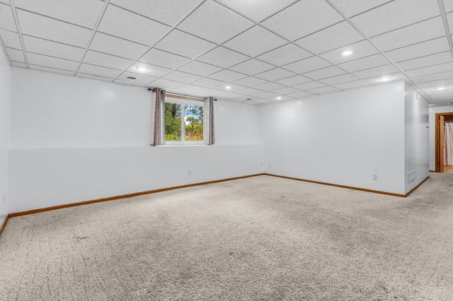 10464 Spruce Street, Chisago City, MN 55013