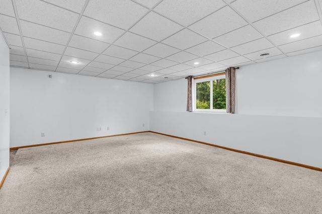 10464 Spruce Street, Chisago City, MN 55013