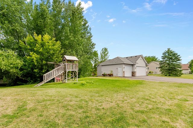 10464 Spruce Street, Chisago City, MN 55013