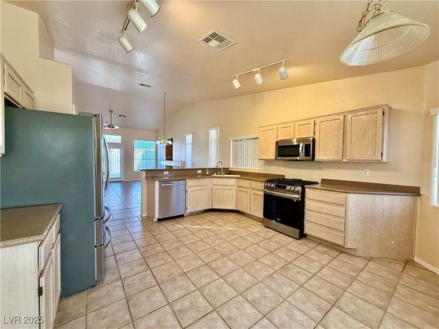 5613 Partridge Bluff Street, Las Vegas, NV 89130