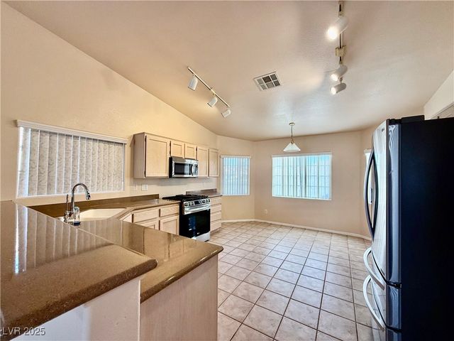 5613 Partridge Bluff Street, Las Vegas, NV 89130