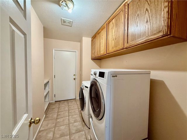 5613 Partridge Bluff Street, Las Vegas, NV 89130