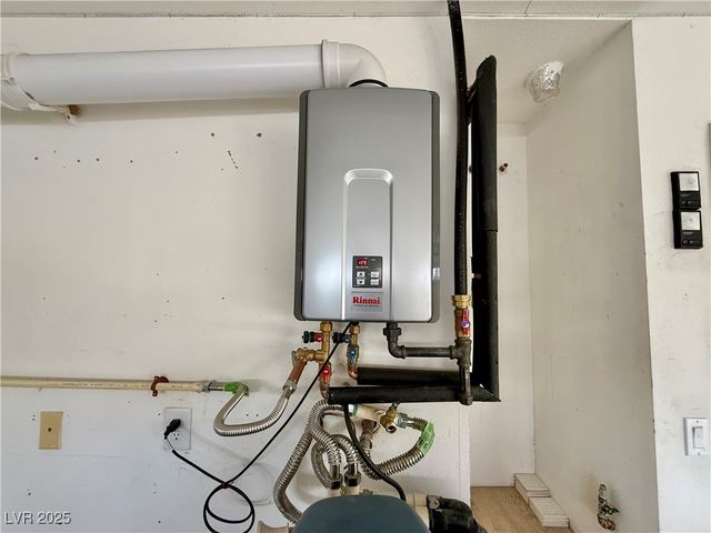 5613 Partridge Bluff Street, Las Vegas, NV 89130