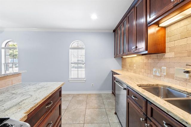 407 E 45th ST 108, Austin, TX 78751