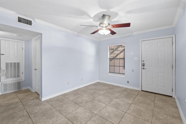 407 E 45th ST 108, Austin, TX 78751