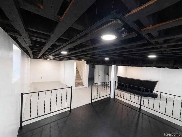 15405 Young Street, Detroit, MI 48205