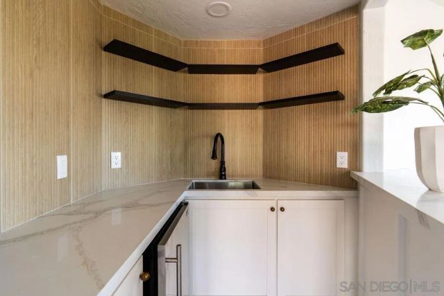 2606 Galicia Way, Carlsbad, CA 92009