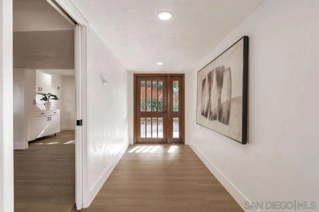 2606 Galicia Way, Carlsbad, CA 92009