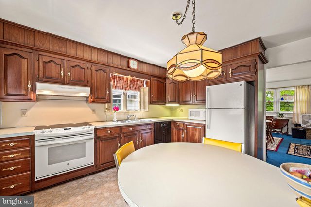 1150 RAMBLER AVE, Pottstown, PA 19464