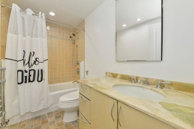 492 Beacon 82, Boston, MA 02115