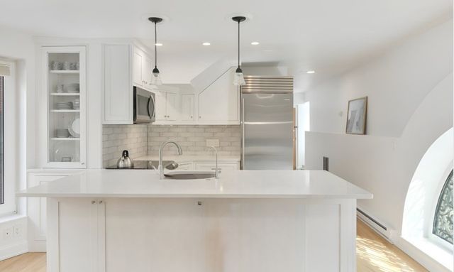 492 Beacon 82, Boston, MA 02115