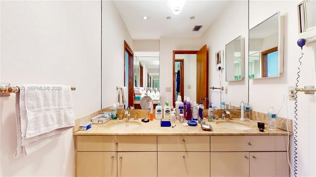 10260 SW 128th St, Miami, FL 33176