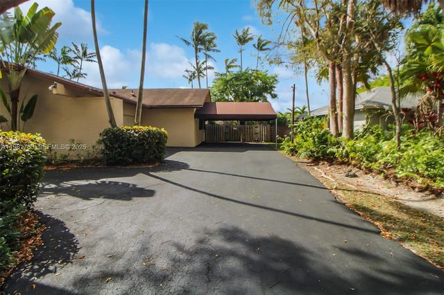 10260 SW 128th St, Miami, FL 33176