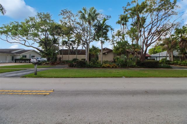 10260 SW 128th St, Miami, FL 33176